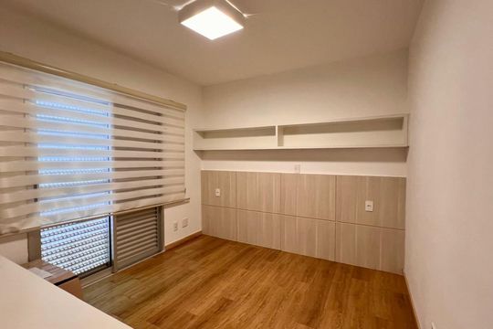 Suíte 2 de apartamento à venda com 4 quartos, 293m² em Santo Antônio, Belo Horizonte