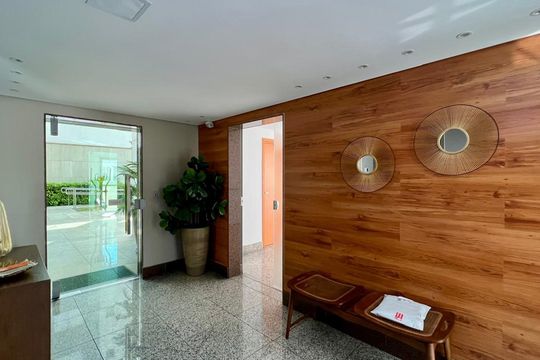 Área externa de apartamento à venda com 4 quartos, 293m² em Santo Antônio, Belo Horizonte