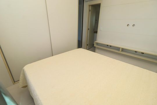 Suíte de apartamento para alugar com 1 quarto, 46m² em Caminho das Árvores, Salvador