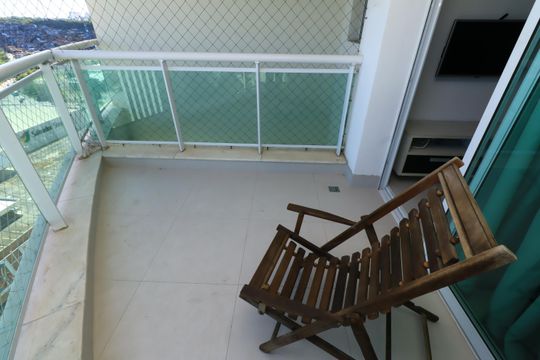 Varanda da Sala de apartamento para alugar com 1 quarto, 46m² em Caminho das Árvores, Salvador