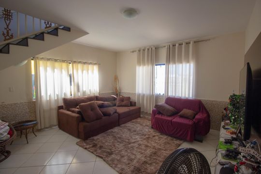 Casa de Condomínio à venda com 4 quartos, 450m² em Setor Habitacional Vicente Pires, Brasília