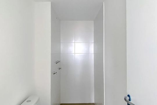 Banheiro de kitnet/studio à venda com 1 quarto, 33m² em Belenzinho, São Paulo