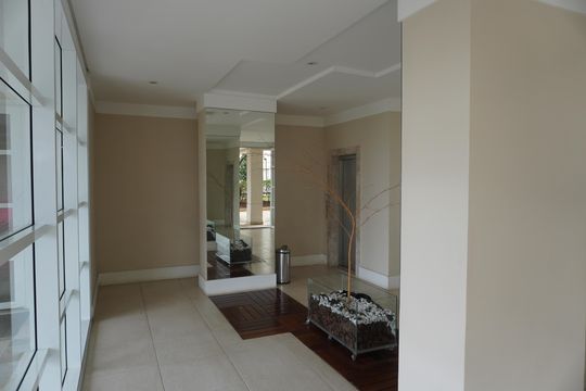 Hall de apartamento à venda com 3 quartos, 132m² em Tamboré, Santana de Parnaíba