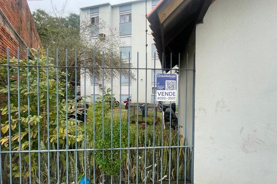 Placa instalada em 30/06/2026 com o código VZOE-13  de apartamento à venda com 2 quartos, 48m² em Canudos, Novo Hamburgo