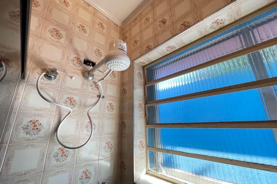 Banheiro 1 de casa para alugar com 5 quartos, 237m² em Caxingui, São Paulo