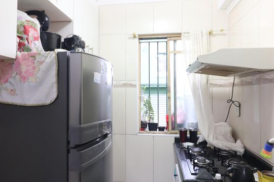 Cozinha e Área de Serviço de apartamento à venda com 2 quartos, 44m² em Alves Dias, São Bernardo do Campo