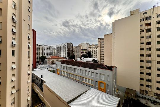 Vista da Sala de apartamento à venda com 2 quartos, 72m² em Flamengo, Rio de Janeiro