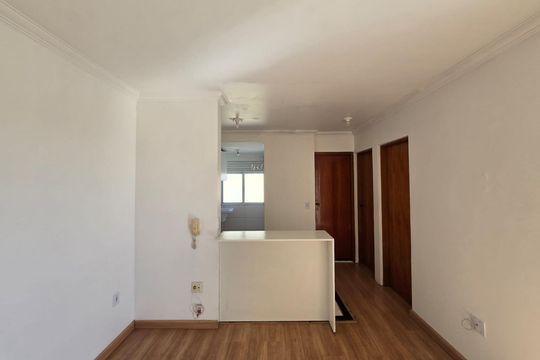 Sala  de apartamento para alugar com 2 quartos, 42m² em Jardim Silvestre, Guarulhos