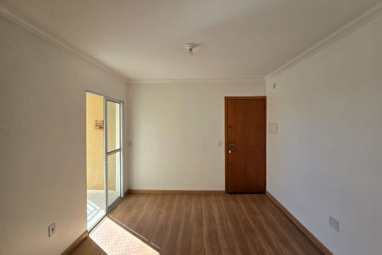Apartamento para alugar com 2 quartos, 42m² em Jardim Silvestre, Guarulhos