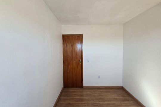 Quarto 01 de apartamento para alugar com 2 quartos, 42m² em Jardim Silvestre, Guarulhos