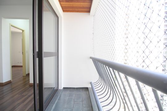 Varanda Sala de apartamento para alugar com 2 quartos, 73m² em Jardim Maria Rosa, Taboão da Serra