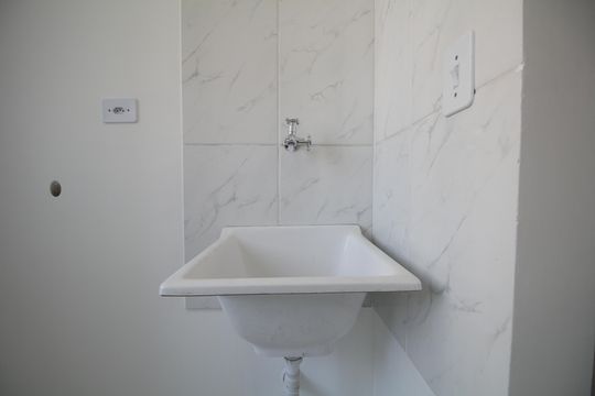 Apartamento para alugar com 2 quartos, 73m² em Jardim Maria Rosa, Taboão da Serra