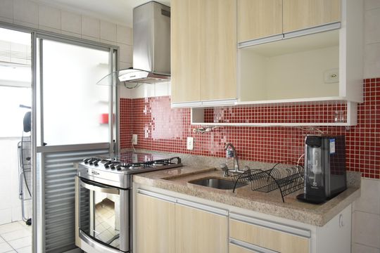Cozinha de apartamento para alugar com 3 quartos, 75m² em Chácara Inglesa, São Paulo