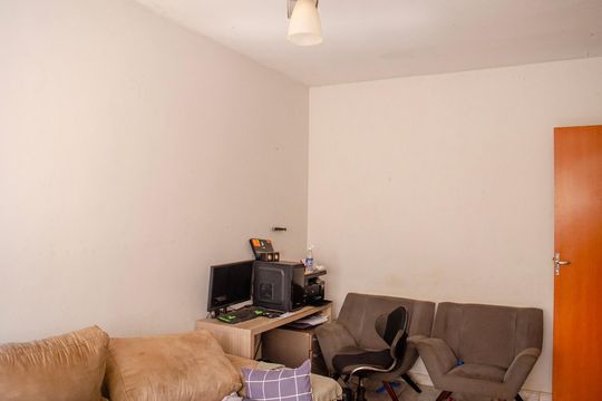 Sala de casa à venda com 5 quartos, 293m² em Setor Morais, Goiânia