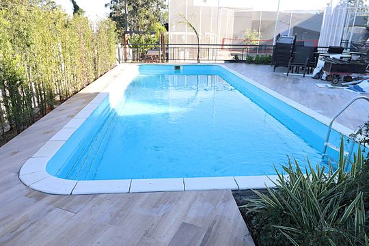 Área comum - Piscina de apartamento para alugar com 1 quarto, 34m² em Lomba do Pinheiro, Porto Alegre