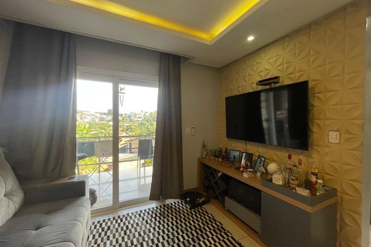 Sala de casa à venda com 3 quartos, 135m² em Petrópolis, Novo Hamburgo