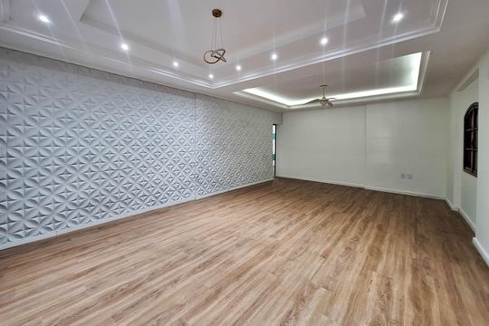 Sala de casa para alugar com 3 quartos, 319m² em São Francisco, Niterói