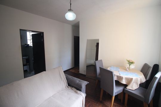 Sala de apartamento para alugar com 2 quartos, 55m² em Industrial, Contagem