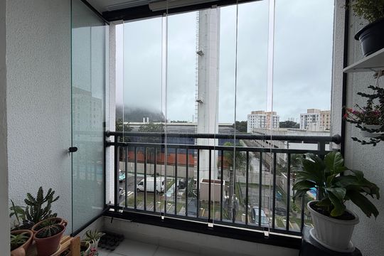 Sala - Varanda  de apartamento à venda com 2 quartos, 43m² em Anil, Rio de Janeiro