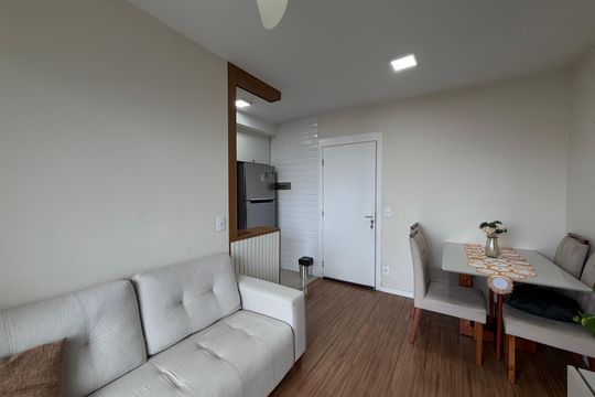 Sala de apartamento à venda com 2 quartos, 43m² em Anil, Rio de Janeiro