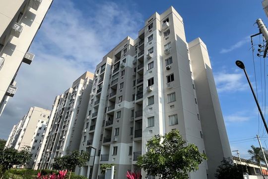 Fachada do bloco de apartamento à venda com 2 quartos, 43m² em Anil, Rio de Janeiro