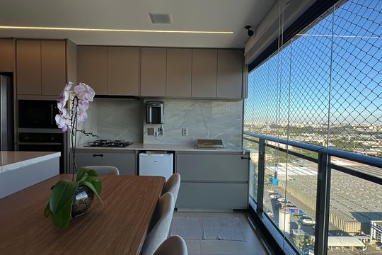 Varanda da Sala de apartamento para alugar com 2 quartos, 75m² em Tamboré, Barueri