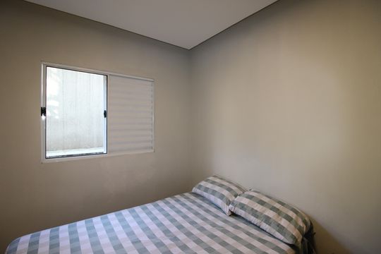 Quarto 1 de apartamento à venda com 1 quarto, 27m² em Vila Jacuí, São Paulo