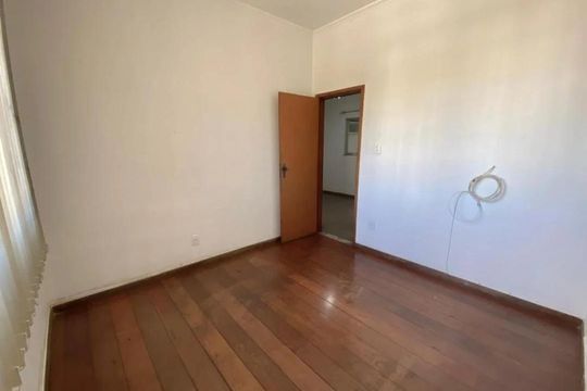 Casa para alugar com 4 quartos, 90m² em Santa Helena, Juiz de Fora