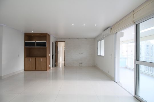Apartamento à venda com 3 quartos, 127m² em Vila Andrade, São Paulo