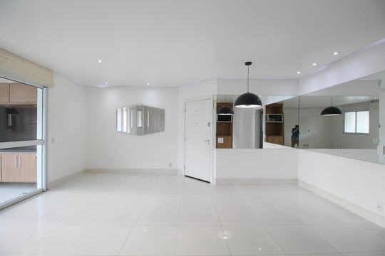 Sala de apartamento à venda com 3 quartos, 127m² em Vila Andrade, São Paulo