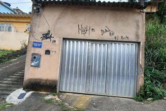 Fachada de casa para alugar com 3 quartos, 400m² em Anchieta, Nilópolis