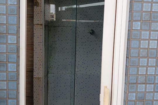 Banheiro de casa para alugar com 3 quartos, 400m² em Anchieta, Nilópolis
