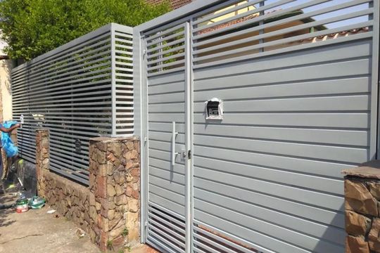 Foto 02 de casa à venda com 2 quartos, 126m² em Vila Madalena, São Paulo