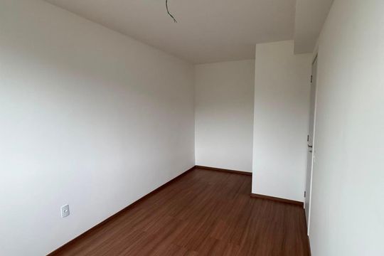 Quarto de apartamento à venda com 2 quartos, 46m² em Recreio dos Bandeirantes, Rio de Janeiro