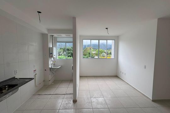 Cozinha de apartamento à venda com 2 quartos, 46m² em Recreio dos Bandeirantes, Rio de Janeiro