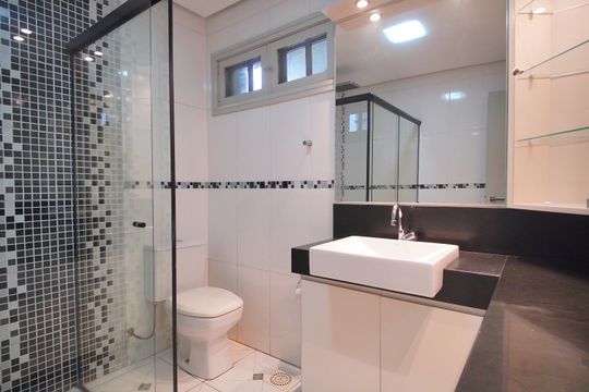 Banheiro da Suíte de apartamento para alugar com 3 quartos, 159m² em Scharlau, São Leopoldo