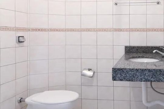 Banheiro de apartamento à venda com 2 quartos, 70m² em Guapira, São Paulo