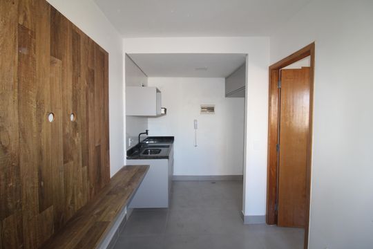 Sala / Cozinha de apartamento à venda com 1 quarto, 24m² em Santana, São Paulo