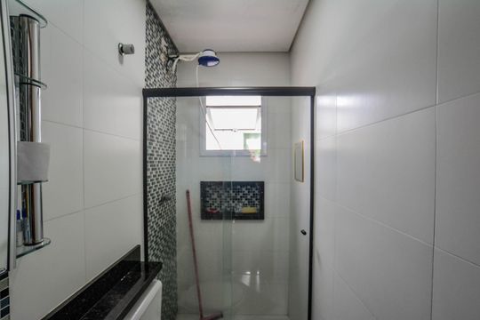 Banheiro da Suíte de apartamento à venda com 2 quartos, 84m² em Jardim Santo Alberto, Santo André
