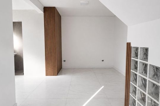 Sala de casa à venda com 2 quartos, 90m² em Vila Nair, São Paulo