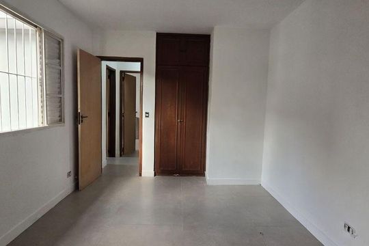 Quarto de casa à venda com 2 quartos, 90m² em Vila Nair, São Paulo