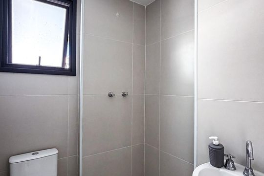 Banheiro de apartamento à venda com 1 quarto, 31m² em Mooca, São Paulo