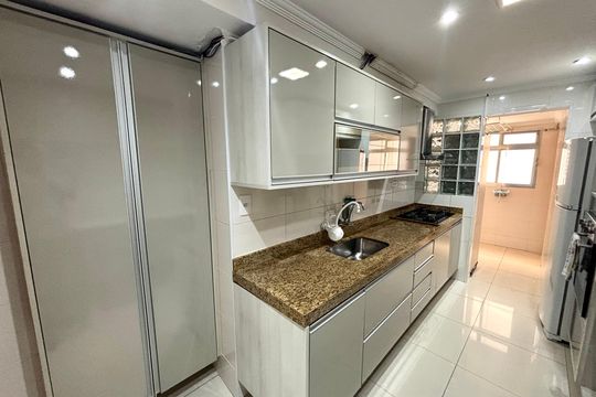 Cozinha de apartamento para alugar com 2 quartos, 83m² em Vila Mariana, São Paulo