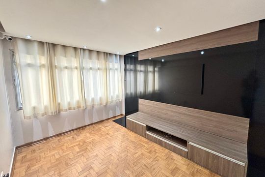 Sala de apartamento para alugar com 2 quartos, 83m² em Vila Mariana, São Paulo