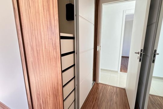 Apartamento para alugar com 3 quartos, 118m² em Jardim das Acacias, São Paulo