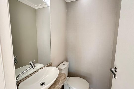 Apartamento para alugar com 3 quartos, 118m² em Jardim das Acacias, São Paulo