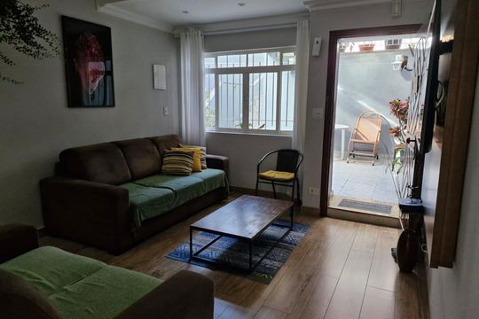 Sala de casa à venda com 3 quartos, 120m² em Jardim Santo Elias, São Paulo