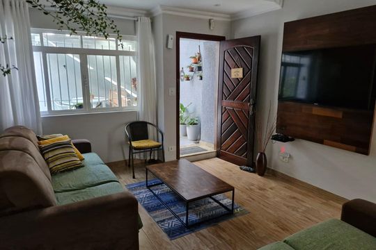 Casa à venda com 3 quartos, 120m² em Jardim Santo Elias, São Paulo
