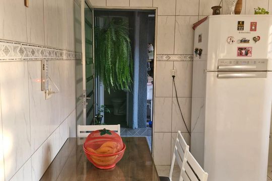 Cozinha de casa à venda com 3 quartos, 120m² em Jardim Santo Elias, São Paulo