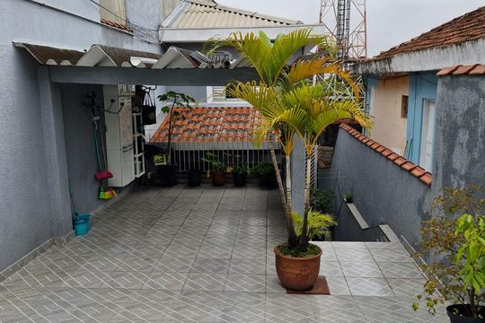 Casa à venda com 3 quartos, 120m² em Jardim Santo Elias, São Paulo